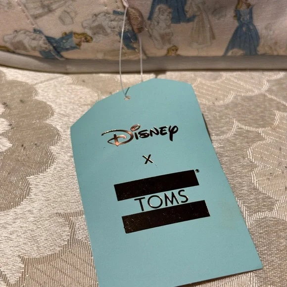 Tom’s x Disney Sleeping beauty flats - Picture 3 of 6